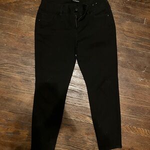 d. jeans Women's Classic Black Ankle Jeans